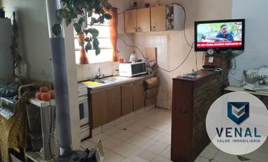 Venta PH tipo casa 3 amb. 2 dorm, gas, todo en PB, terraza, patio, baulera, Piñero, J. L. Suarez