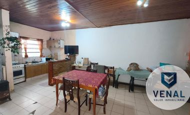 Venta PH tipo casa 3 amb. 2 dorm, gas, todo en PB, terraza, patio, baulera, Piñero, J. L. Suarez