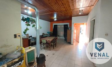 Venta PH tipo casa 3 amb. 2 dorm, gas, todo en PB, terraza, patio, baulera, Piñero, J. L. Suarez