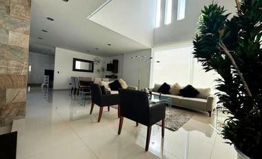 VENTA CASA EN CONDOMINIO RUSCELLO AL NORPONIENTE DE LA CIUDAD LU