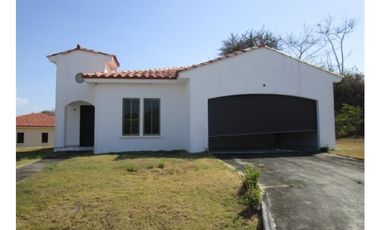Se vende Casa en Hacienda Pacifica, San Carlos