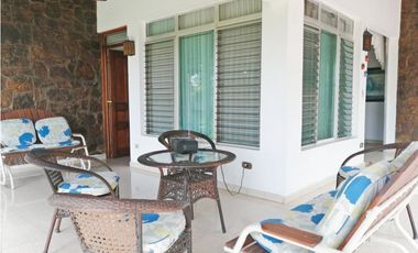 Se vende Casa en Via Carmelo Spadafora, Chitré MM