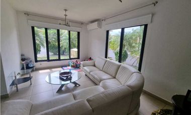 CASA. AMOBLADA.  EMBASSY CLUB CLAYTON
