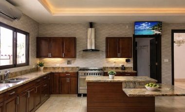 Costa del Este, casa de 4r 840m2 con piscina a solo $2.1M