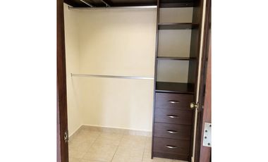 Camino de Cruces  lujo 710m2 l/b a  $1.2M