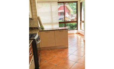 Camino de Cruces  lujo 710m2 l/b a  $1.2M