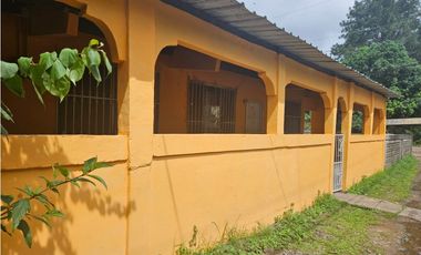 SE VENDE CASA EN REMATE // PEDREGAL