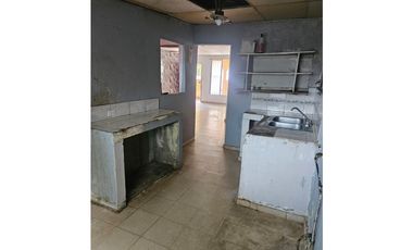 SE VENDE CASA EN REMATE // PEDREGAL