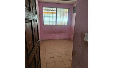 SE VENDE CASA EN REMATE // PEDREGAL