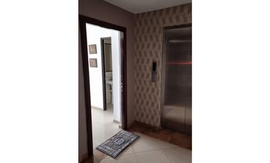 Alquilo Apartamento Amoblado en Obarrio, 3 Recámaras, 200m².