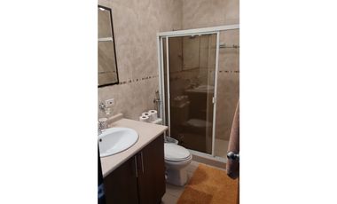 Alquilo Apartamento Amoblado en Obarrio, 3 Recámaras, 200m².