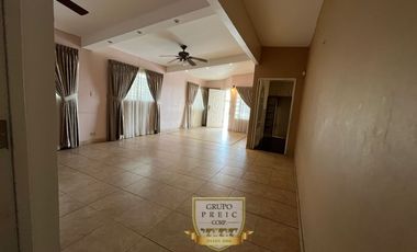 CASA EN CHANIS CON PATIO  (C.P)