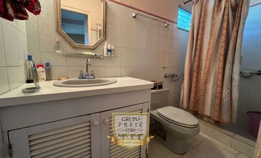 CASA EN CHANIS CON PATIO  (C.P)