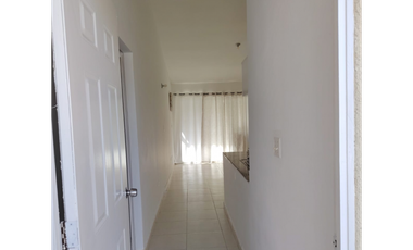 SE ALQUILA CASA EN HATO MONTAÑA PH VILLA DORADA CON 2 HABITACION VACIA