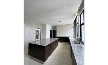 Se Alquila Pent House en.Elite 400