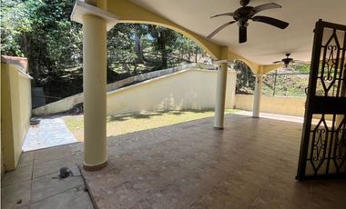 RESIDENCIA EXCLUSIVA EN ANCÓN CERCA DE ALBROOK RODEADA DE NATURALEZA