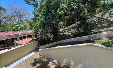 RESIDENCIA EXCLUSIVA EN ANCÓN CERCA DE ALBROOK RODEADA DE NATURALEZA