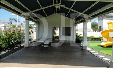 ALQUILER DE CASA AMOBLADA EN PLAYA DORADA