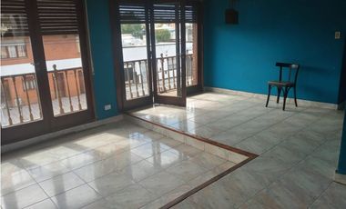 Venta Ph tres ambiente a una cuadra de la Av Colon, Mar del plata
