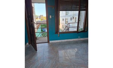 Venta Ph tres ambiente a una cuadra de la Av Colon, Mar del plata