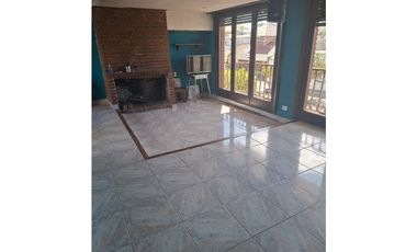 Venta Ph tres ambiente a una cuadra de la Av Colon, Mar del plata
