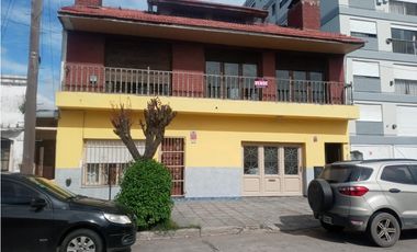 Venta Ph tres ambiente a una cuadra de la Av Colon, Mar del plata