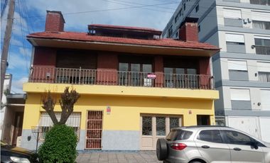 Venta Ph tres ambiente a una cuadra de la Av Colon, Mar del plata