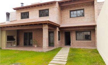 Casa Alquiler Sexta Seccion Mendoza Calefaccion Cochera