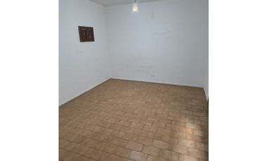 Monoambiente económico en alquiler zona Central de Policía
