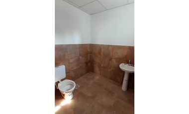 VENTA - GALPON NUEVO CON RENTA - 250 MTS 2 - INVERSION - TRES ARROYOS