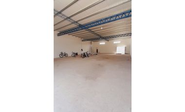 VENTA - GALPON NUEVO CON RENTA - 250 MTS 2 - INVERSION - TRES ARROYOS