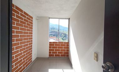 Se Arrienda Apartamento Avellaneda San Martin Bello
