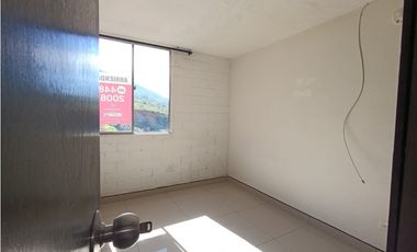 Se Arrienda Apartamento Avellaneda San Martin Bello