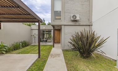 Casa - Joaquin Gorina