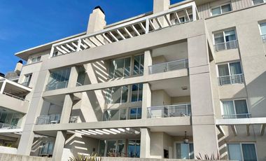 Departamento en venta  4 amb PB  3 dormitorios suite  contra frente Costa Esmeralda