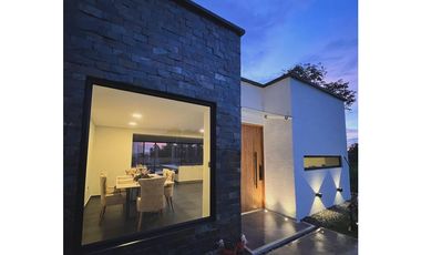 SE VENDE CASA CAMPESTRE EN QUIMBAYA