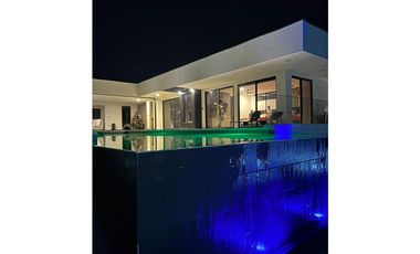 SE VENDE CASA CAMPESTRE EN QUIMBAYA