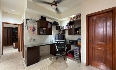 VENTA DE CASA EN CONJUNTO CERRADO EN VILLA CAMPESTRE TRADICIONAL.