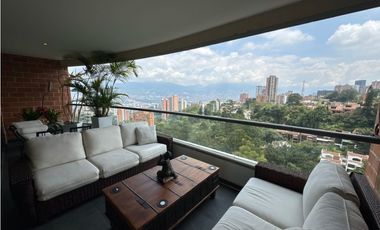 Apartamento Duplex en Venta en El Poblado, Medellín, Antioquia
