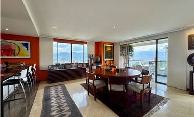 Apartamento Duplex en Venta en El Poblado, Medellín, Antioquia