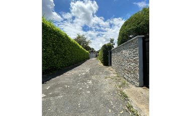 SE ARRIENDA CASA CAMPESTRE CONJUNTO RESIDENCIAL GUAYACANES ANDALUCIA