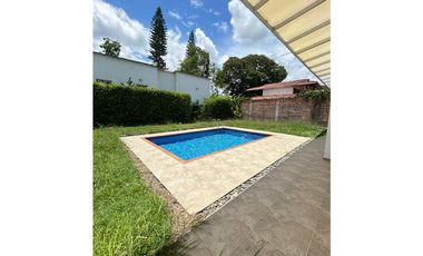 SE ARRIENDA CASA CAMPESTRE CONJUNTO RESIDENCIAL GUAYACANES ANDALUCIA