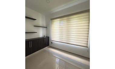 SE ARRIENDA CASA CAMPESTRE CONJUNTO RESIDENCIAL GUAYACANES ANDALUCIA