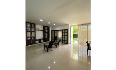 SE ARRIENDA CASA CAMPESTRE CONJUNTO RESIDENCIAL GUAYACANES ANDALUCIA