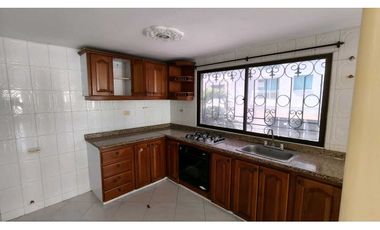 Casa con excelente ubicación en Rodadero Sur Santa Marta 005