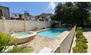 Casa con excelente ubicación en Rodadero Sur Santa Marta 005