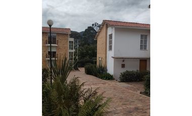 VENTA CASA 116m2 + JARDINES  CONJUNTO PRIVADO TABIO