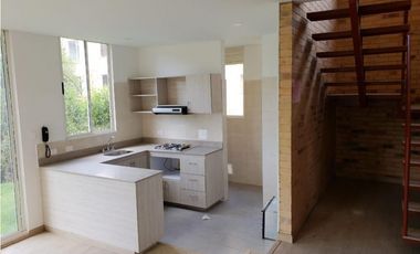 VENTA CASA 116m2 + JARDINES  CONJUNTO PRIVADO TABIO