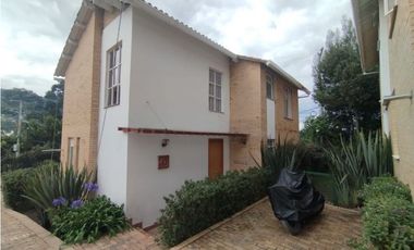 VENTA CASA 116m2 + JARDINES  CONJUNTO PRIVADO TABIO