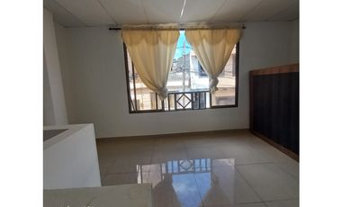 Alquilo Apartamento en segundo piso en Alfonso López - Pereira